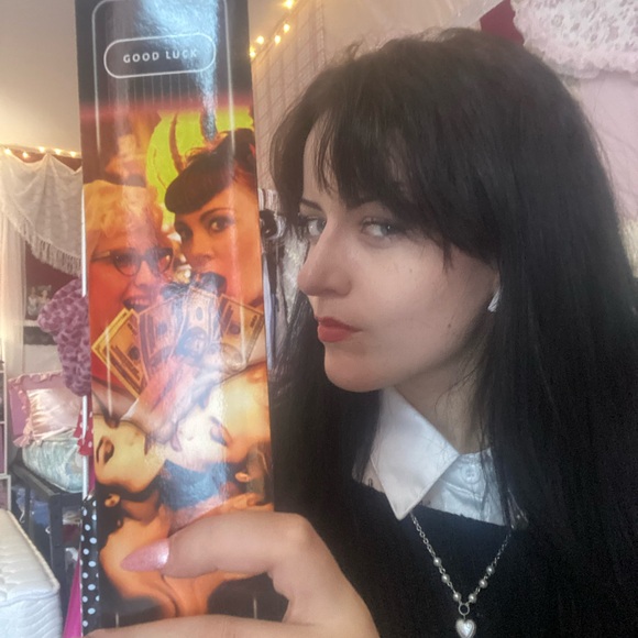 Meet your Posher, Madelaine - Picture 12 of 15